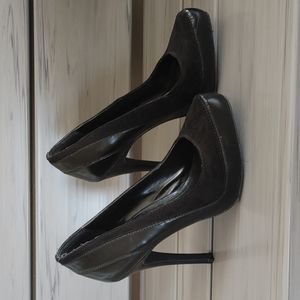 BCBGeneration Black suede leather pumps size 6